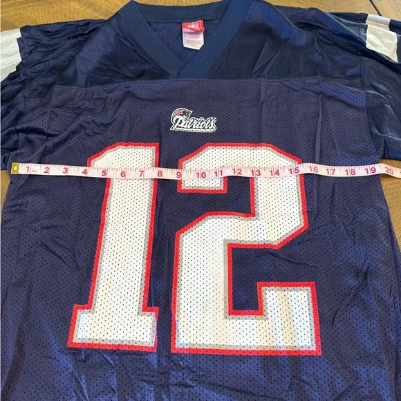 NFL New England Patriots Jersey #12 Brady - Picture 5 of 10